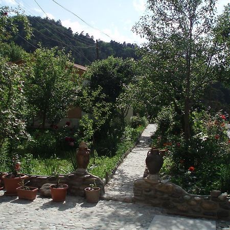 Nina B&B Dilijan Exterior foto